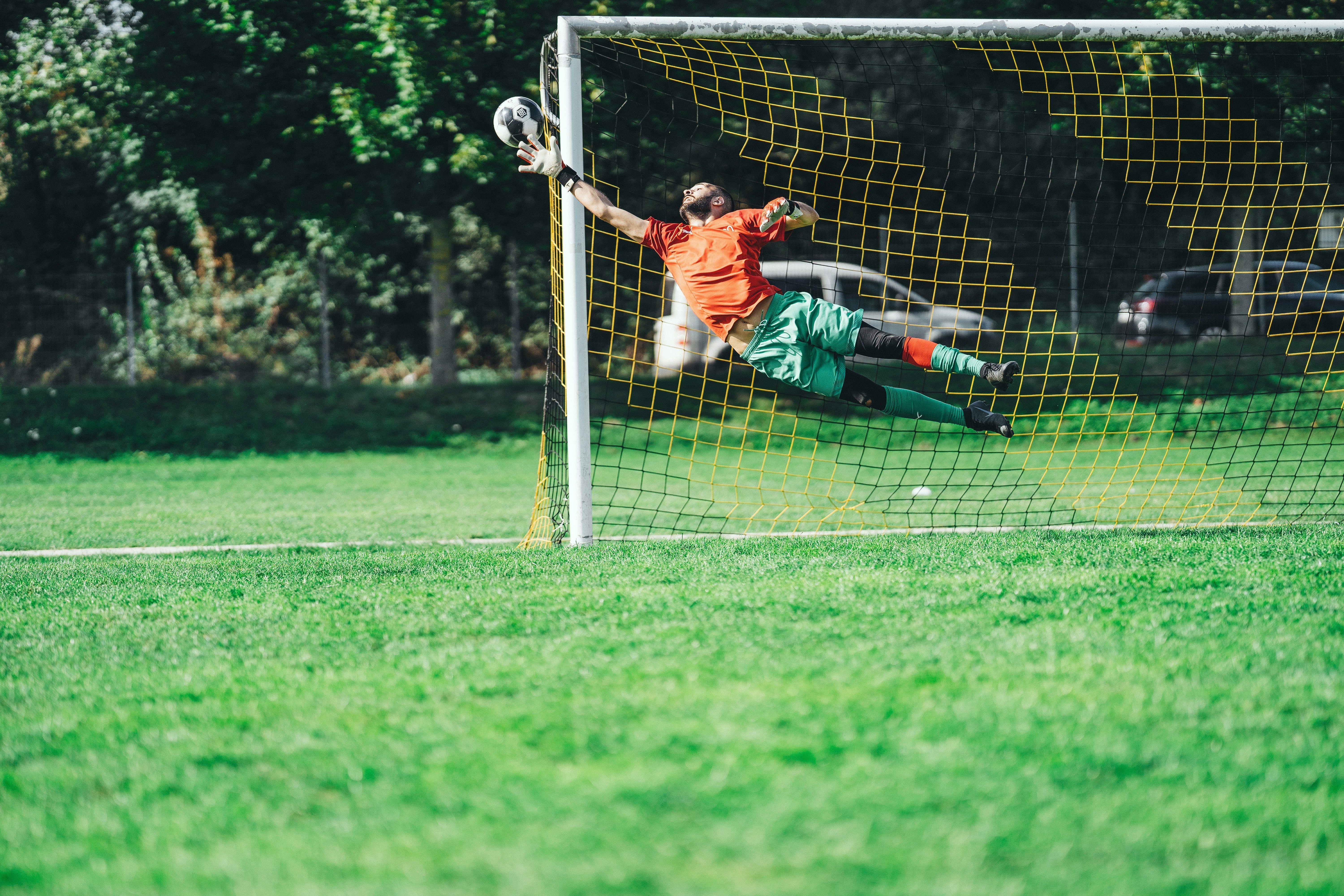 Precision in Every Frame: A Guide to Choosing the Right Soccer Goal Net